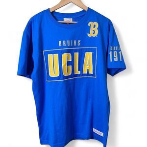 Vintage UCLA Bruins T-Shirt Men's M Blue Graphic Mitchell & Ness